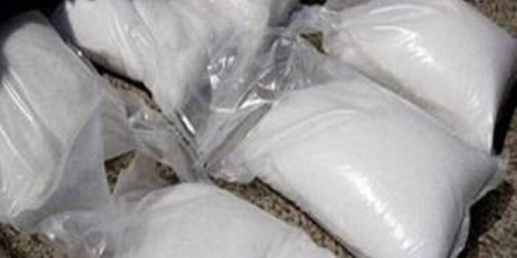135 crore drugs seized in pune four arrested