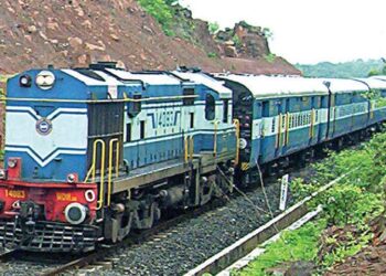 Hadapsar-Latur Express on occasion of diwali