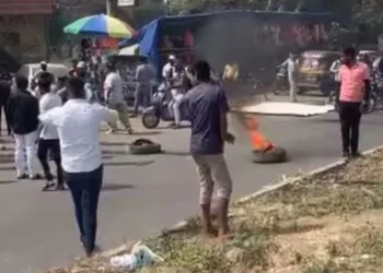 Maratha Reservation protesters agitation on navale bridge in pune