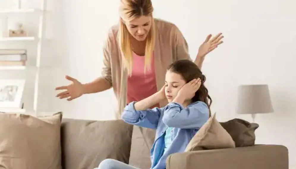 Parenting Tips Know about signs of toxic parenting