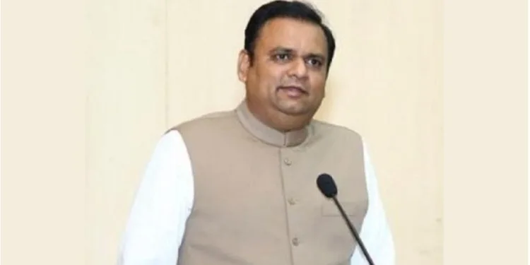 Supreme Court directs Speaker of Maharashtra Legislative Assembly to present new schedule in the disqualification proceedings against rebel MLAs.