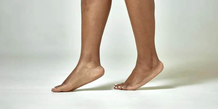 Know about How to clean dark feet naturally