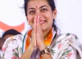 MP praniti shinde criticized shinde government