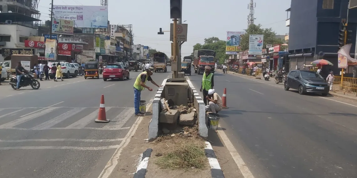 Repairing work started at loni kalbhor on pune solapur road due to visit of Minister of Road Transport and Highways of India