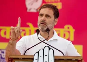 Election Commission issues notice to Rahul Gandhi over 'panauti' remark for PM Modi