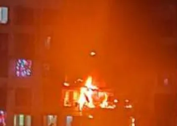 building caught fire in kalyan