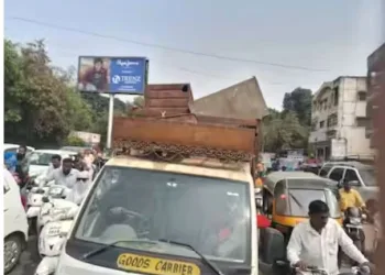 Heavy traffic jaam in Chhatrapati Sambhaji Nagar