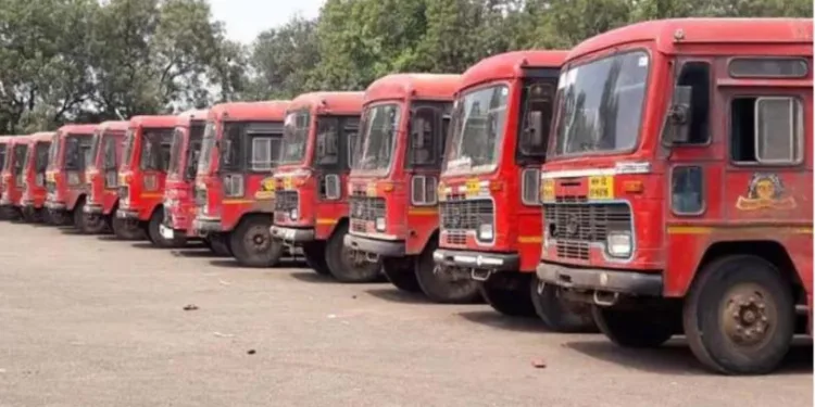 ST employee strike withdraw after meeting government in mumbai