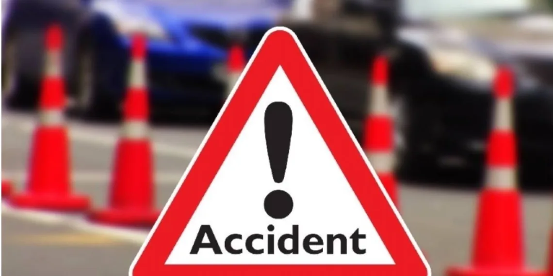 two people injured as Car hits watertanker in pimpri chinchwad