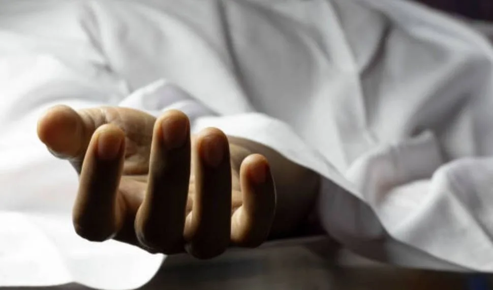 man died as fall from first floor during contsruction work kothrud pune