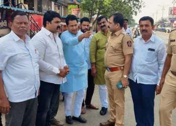 Senior PI Shashikant Chavan warns to take action against encroachment in uruli kanchan