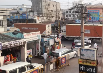 heavy traffic in uruli kanchan haveli pune