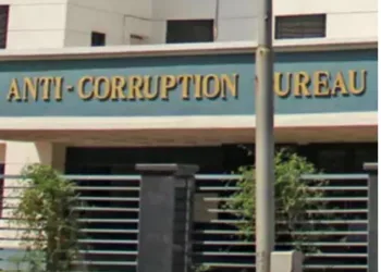 Anti Corruption Bureau detained bhukarmapak from haveli deputy of land pune
