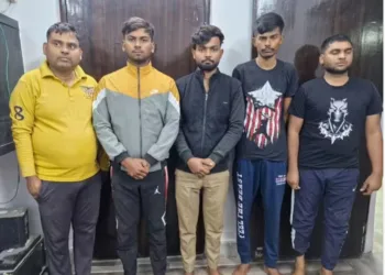 Rajasthan Gang Make Girlfriend Boyfriend Online Then Used To Cheat Police Arrested 5 Boys From 3 States