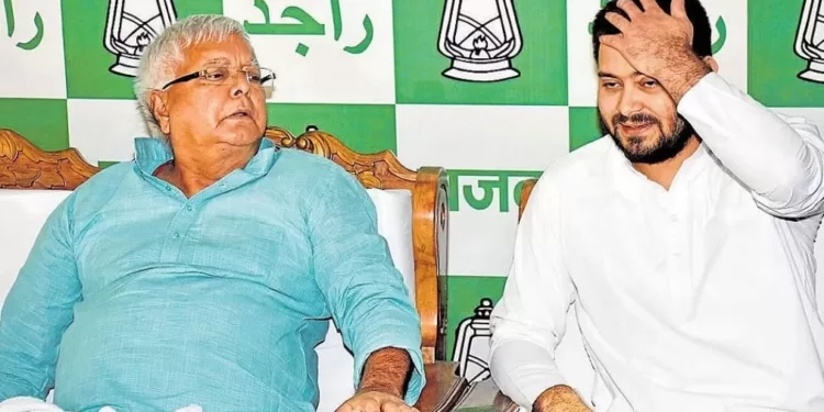 ED summons Tejashwi Yadav, Lalu Prasad for questioning in money laundering case