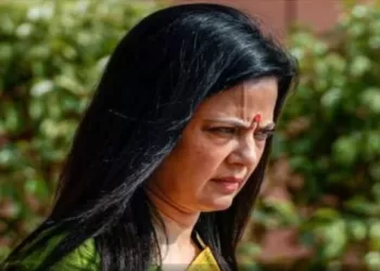 Mahua Moitra expelled from Lok Sabha after cash for query allegation