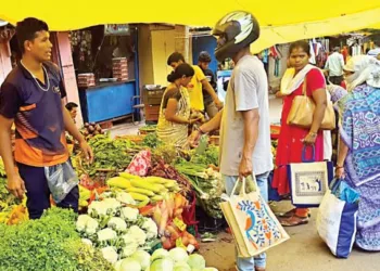 Weekly bazar remained closed of talegaon dhamdhere and shikrapur pune