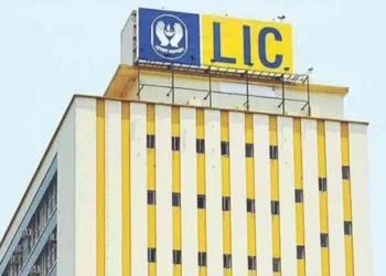 LIC notifies hike in gratuity limit to Rs 5 lakh from Rs 3 lakh for agents