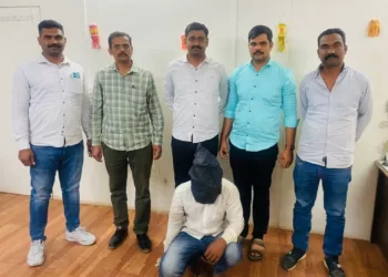 thief arrested in uruli kanchan by Loni Kalbhor police pune