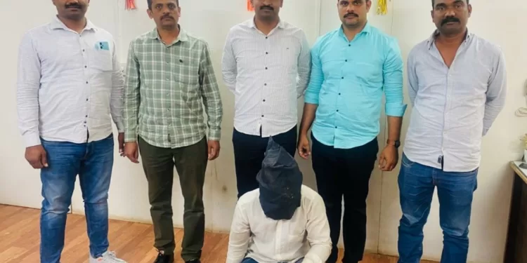 thief arrested in uruli kanchan by Loni Kalbhor police pune