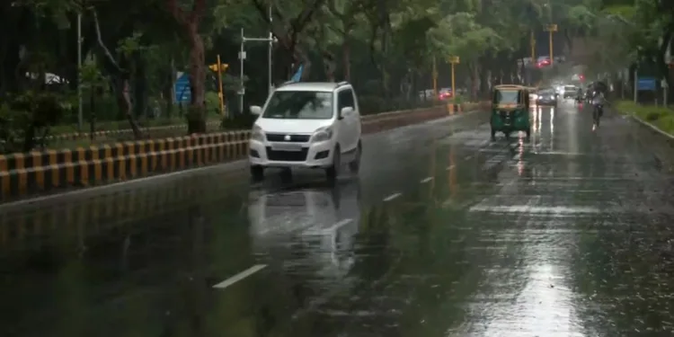 light showers in pune city on tuesday