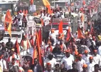 maratha-reservation-procession-late-by-nine-hours-in-pune