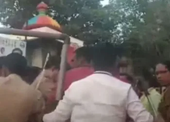 Clash between shivsainik and police at godhaghat nashik