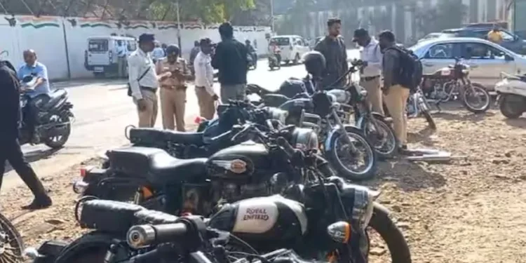 Pune traffic police action against horn and silencer changes