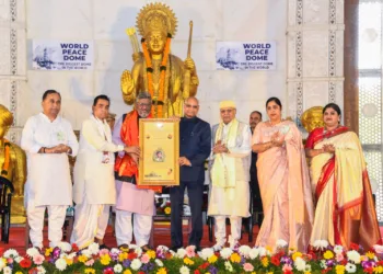 First vishwa raj kapoor sineratna golden award distributed at MIT vishwaraj baug pune