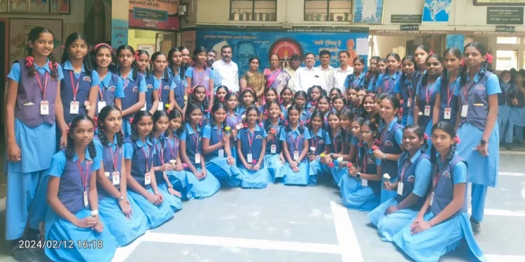 47 students of kanya prashala clears NMMS exam loni kalbhor pune