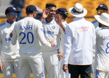 India beat England by an innings and 64 runs, win series 4-1