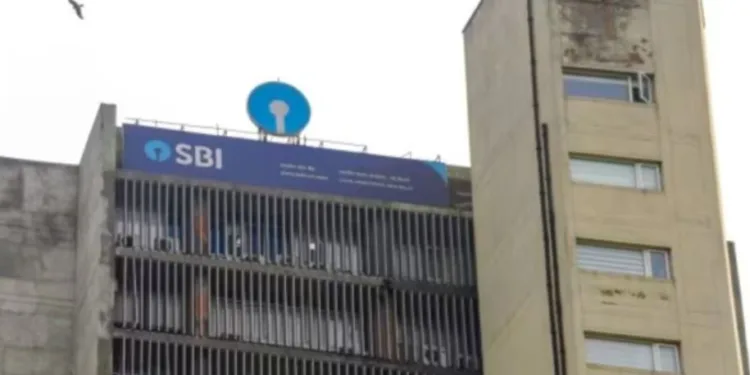 SBI sends data on Electoral Bonds to Election Commission after Supreme Court order