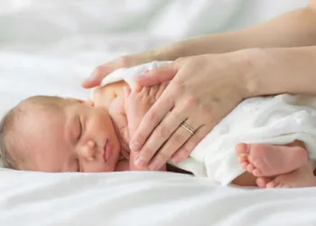 Know about new born baby care in details