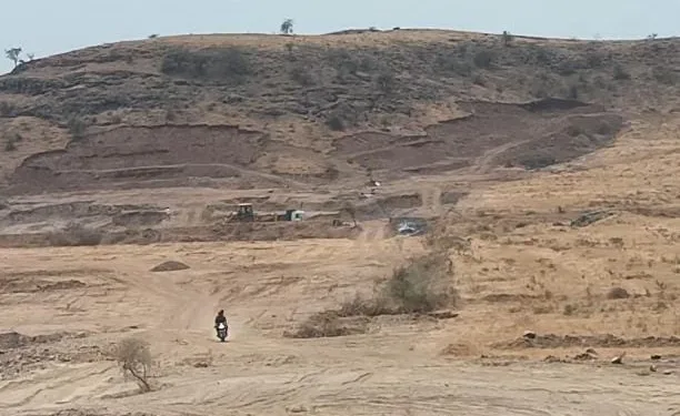 soil mining in khor area yavat daund pune
