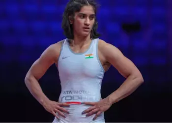 Vinesh Phogat loses 0-10 to junior wrestler Anju in the semifinals of 53 kg category