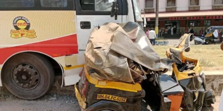 three died in auto rikshaw and Shivshahi Bus Accident raigad