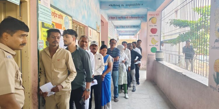 20 percent voting turned out in shirur loksabha constituency pune