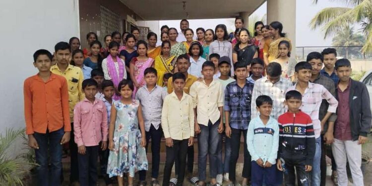 37 children gets aid through balsangopan scheme daund pune