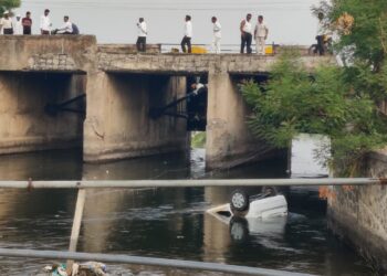 man died and three injured in accident in shindwane uruli kanchan pune