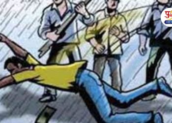 FIR registered against eight people for beating farmer in shirur pune