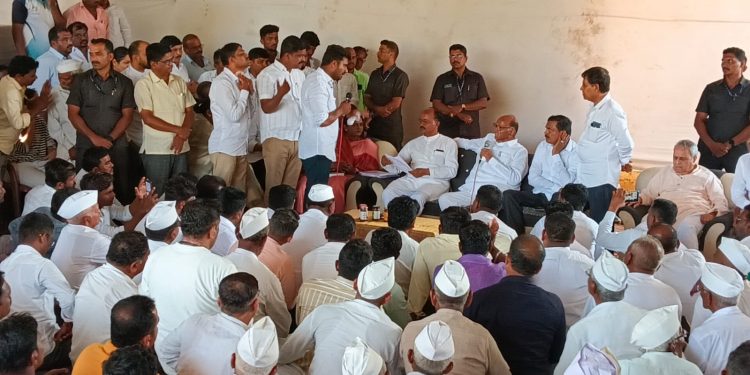 Sharad Pawar visits drought affected villages in daund pune