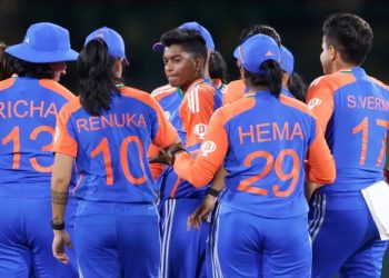 Smriti Mandhana, Shafali Verma star as India crush Pakistan by 7 wickets in their Women's Asia Cup opening clash