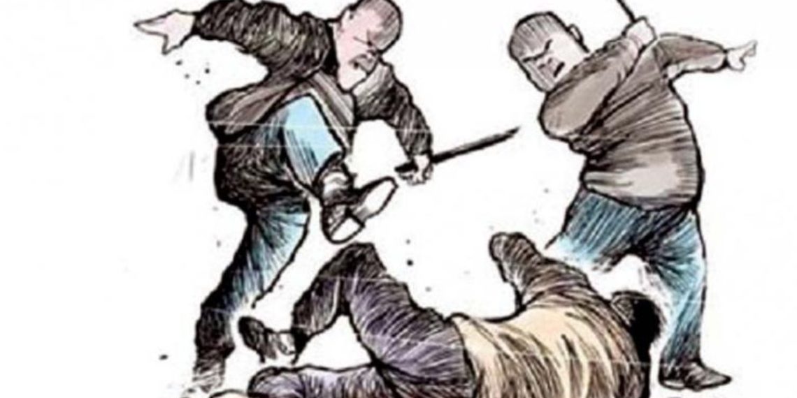 Man beaten by four people in shikrapur Pune