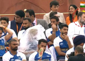 Rahul Gandhi takes back seat during I-Day celebration at Red Fort