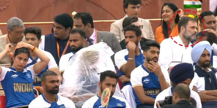 Rahul Gandhi takes back seat during I-Day celebration at Red Fort