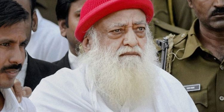 Asaram Bapu Arrives in Pune for Ayurvedic Treatment Under Tight security