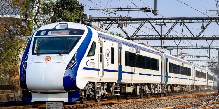 Pune-Hubali vande bharat express gets huge response