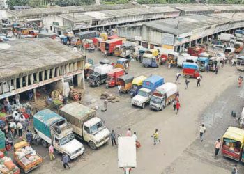 illegal construction in pune APMC