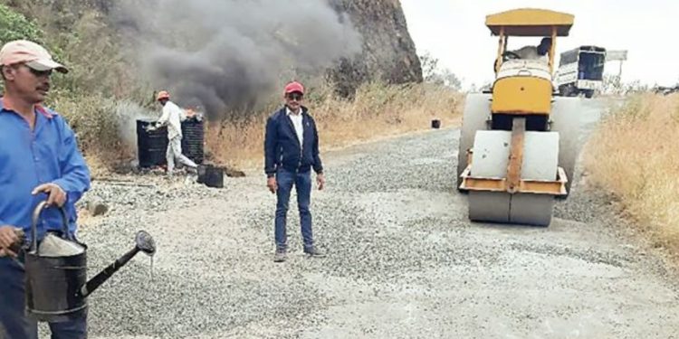 ambadkhind ghat road started for light weigh