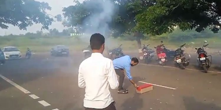 Harshavardhan Patil's loayal worker celebrated at his residence in indapur Pune